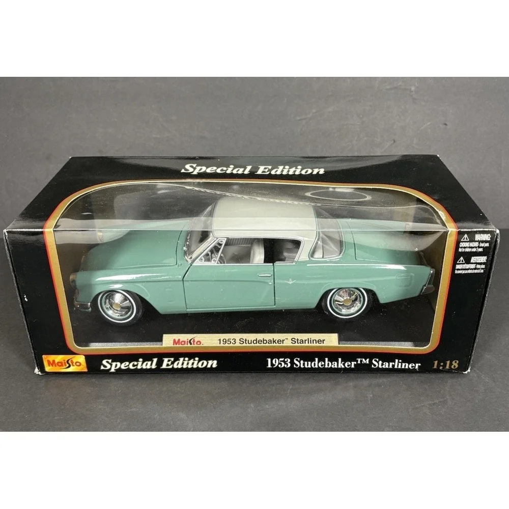 Maisto 1953 Studebaker Starliner 1:18 Scale Diecast Model Car – Special Edition